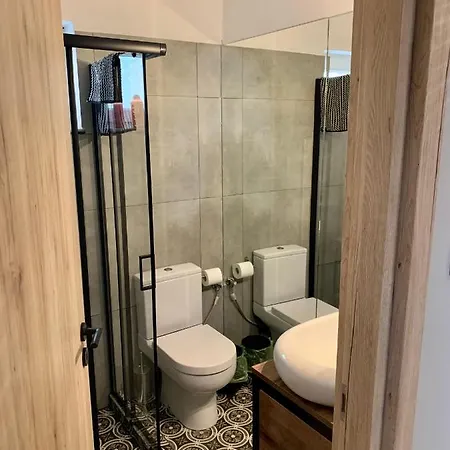 Modern And Spacious /5min Walk To The Center