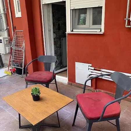 Apartment Modern And Spacious /5min Walk To The Center