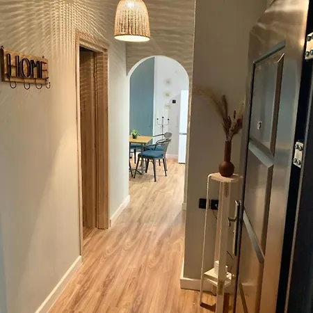 Apartment Modern And Spacious /5min Walk To The Center